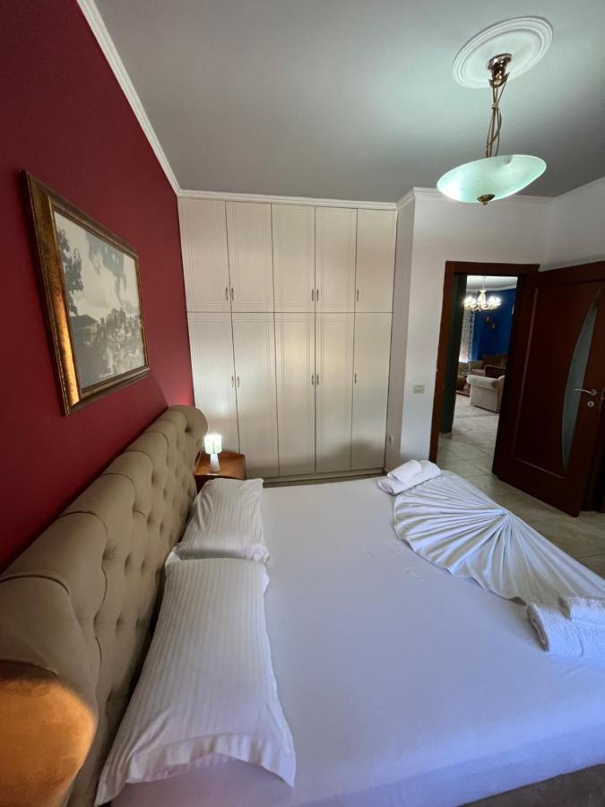 Skanderbeg Square Explorer Apartments Tirana Exteriör bild