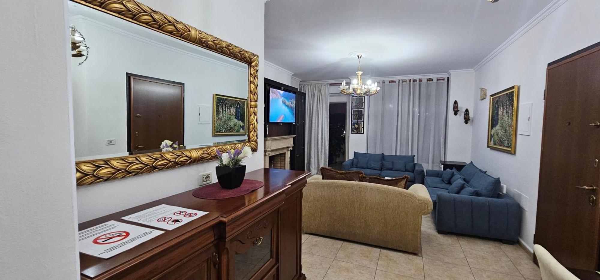 Skanderbeg Square Explorer Apartments Tirana Exteriör bild